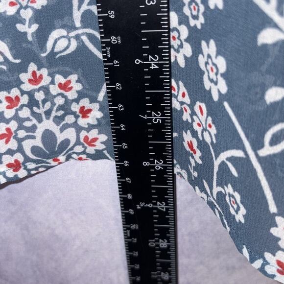 Ann Taylor Loft Floral Blue Women's Ruffle Top XS - Picture 7 of 8